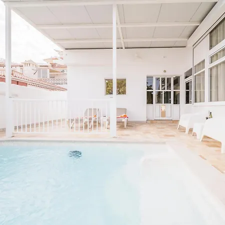 Cat Art Home Costa Adeje - Near Siam Park - Private Heated Pool Holiday home