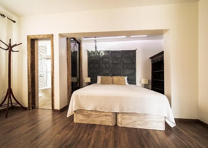 Dom wakacyjny Alba Regia Catarthome - Private Pool *